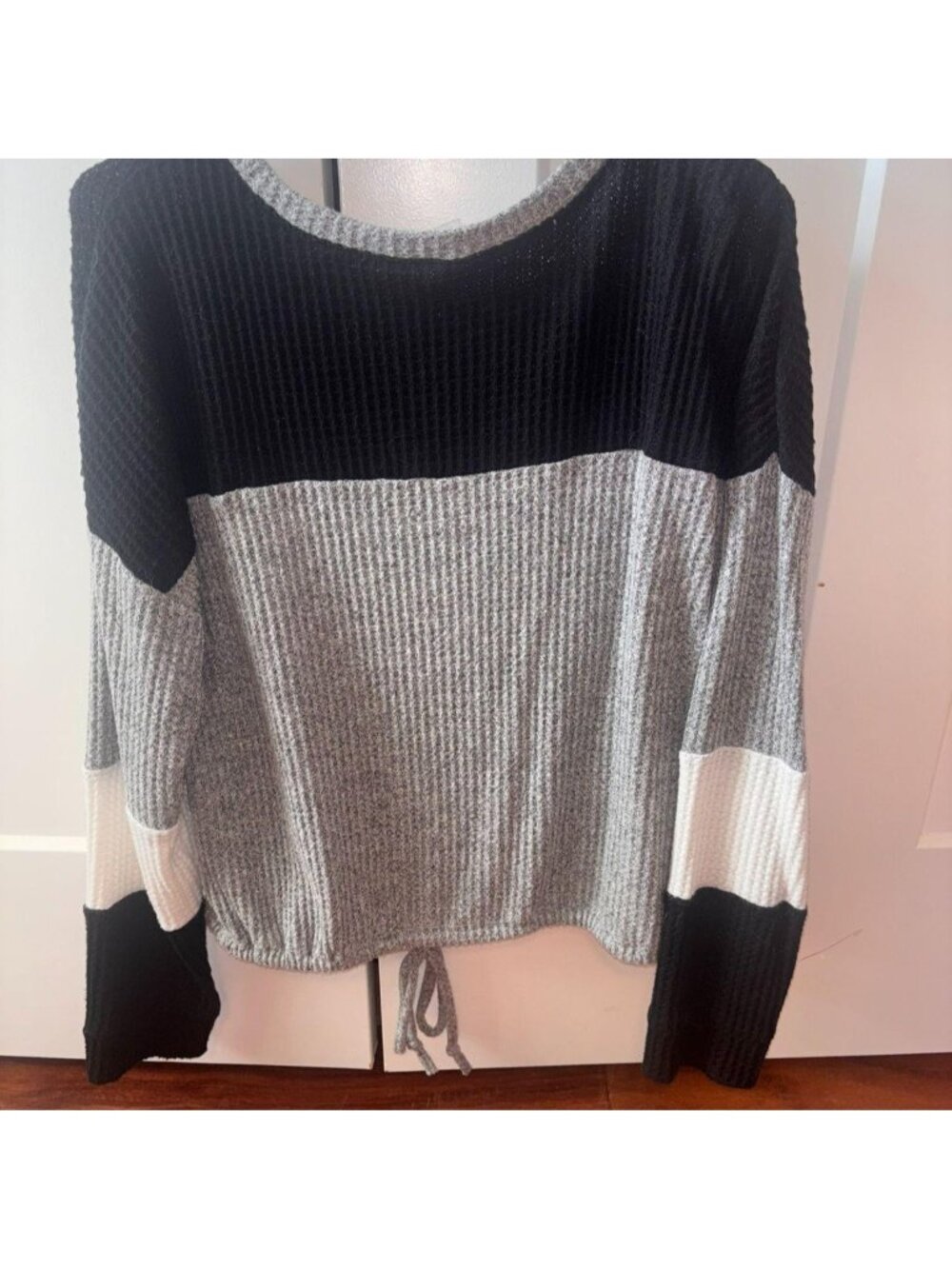 Sweater - Picture 3 of 3